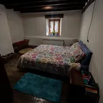 Mujika Etxea * Манурга